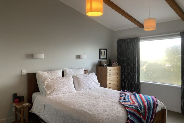 Photo of property in 2 Gowrie Street, Brooklyn, Wellington, 6021