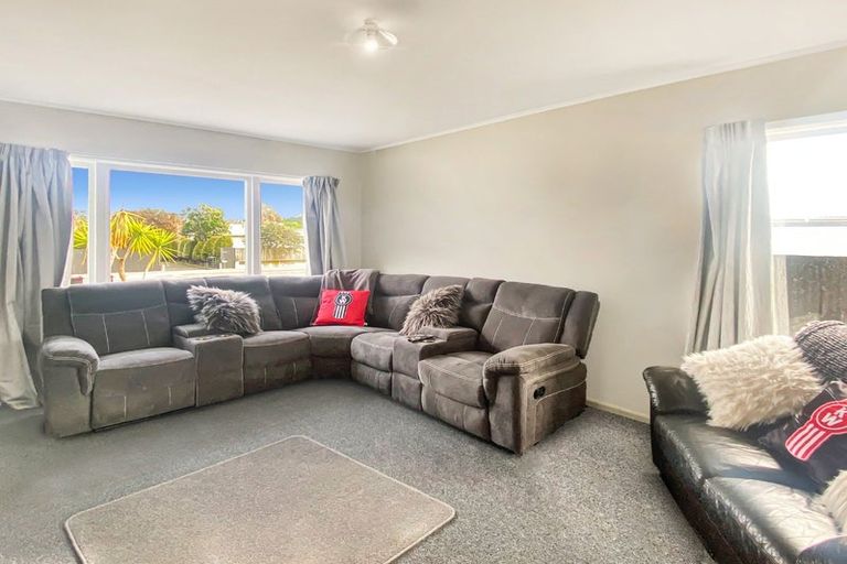 Photo of property in 1/512 Main North Road, Bay View, Napier, 4104
