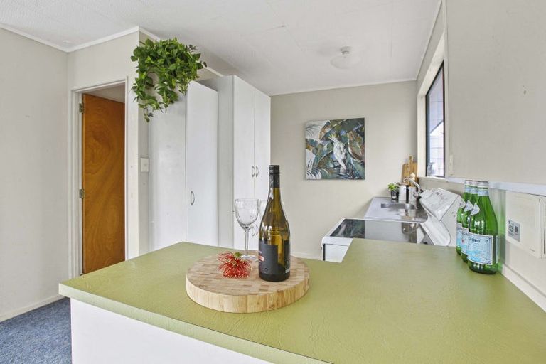 Photo of property in 178 Mangorei Road, Merrilands, New Plymouth, 4312