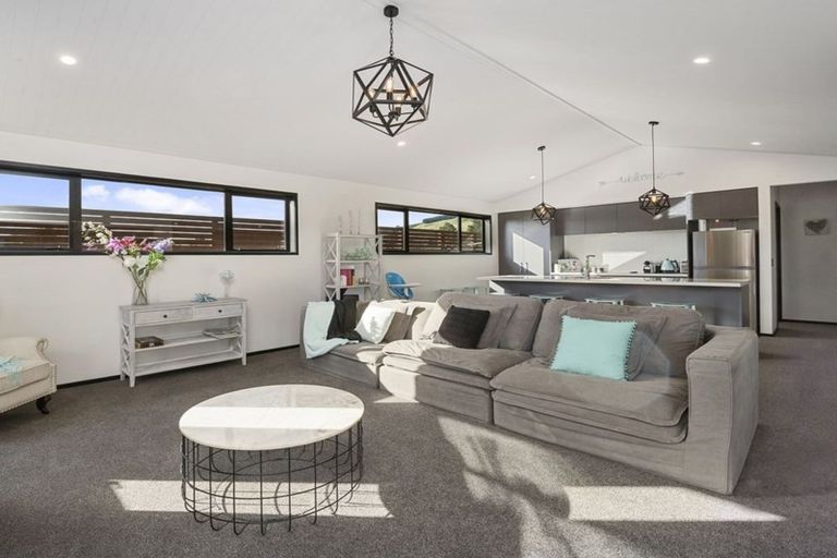 Photo of property in 6 Loch Haven Lane, Kinloch, Taupo, 3377