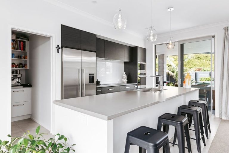 Photo of property in 13 Shoreview Close, Omokoroa, 3114