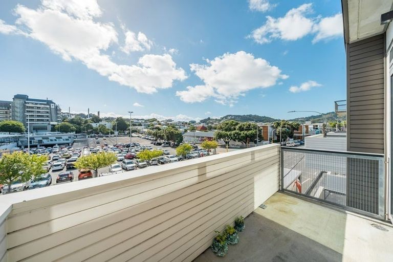 Photo of property in Masina Apartments, 108/80 Riddiford Street, Newtown, Wellington, 6021