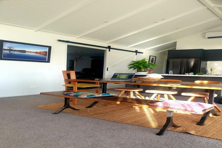 Photo of property in 70 Leeward Drive, Whitianga, 3510