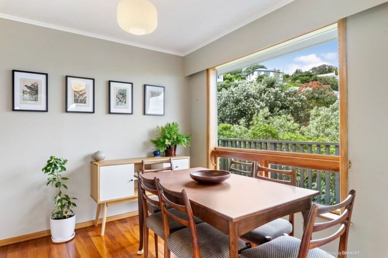 Photo of property in 8 Greenview Way, Miramar, Wellington, 6022