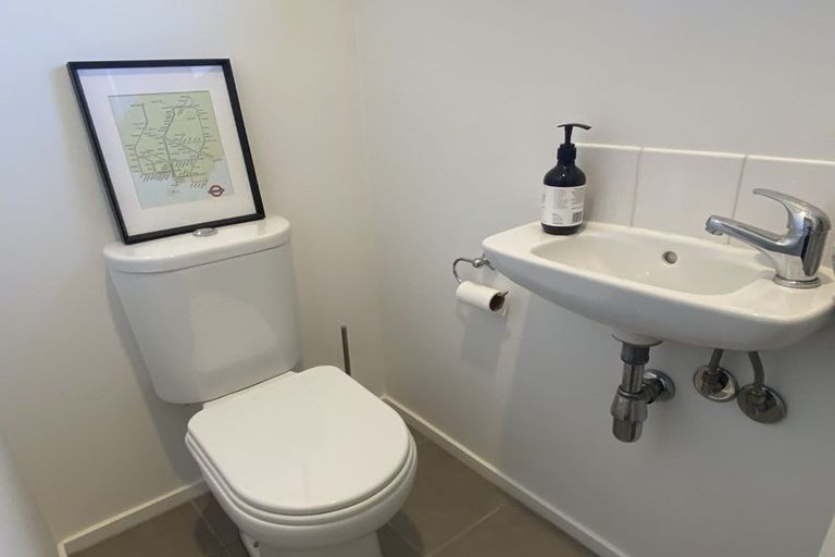 Photo of property in 4/65 Brockworth Place, Riccarton, Christchurch, 8011