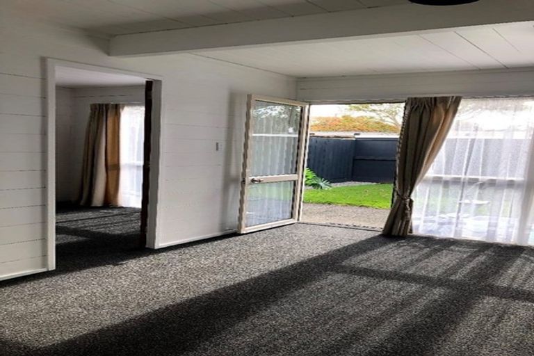 Photo of property in 12b Woodleigh Street, Frankleigh Park, New Plymouth, 4310