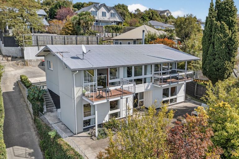 Photo of property in 1 Dyers Pass Road, Cashmere, Christchurch, 8022