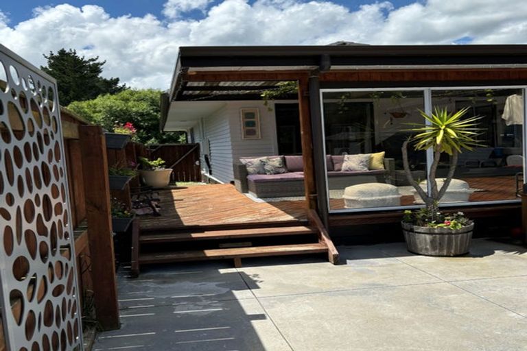 Photo of property in 127 Upper Fitzherbert Road, Wainuiomata, 5373