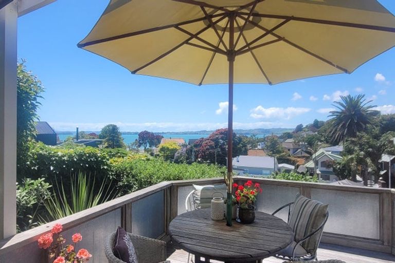 Photo of property in 7 Pah Road, Cockle Bay, Auckland, 2014