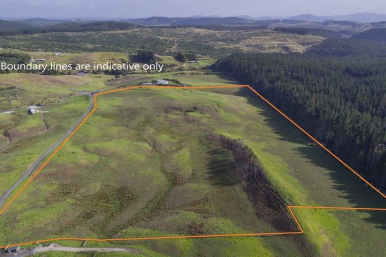 Photo of property in 127a Oruawharo Road, Topuni, Wellsford, 0975