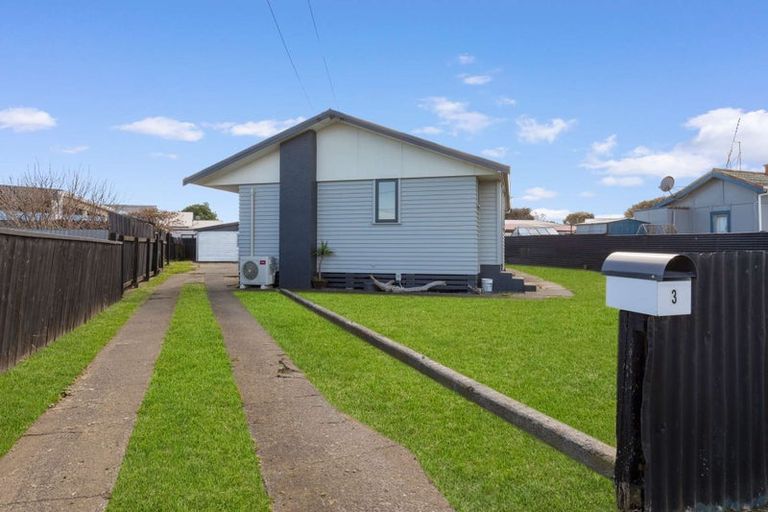 Photo of property in 3 Waitai Street, Castlecliff, Whanganui, 4501