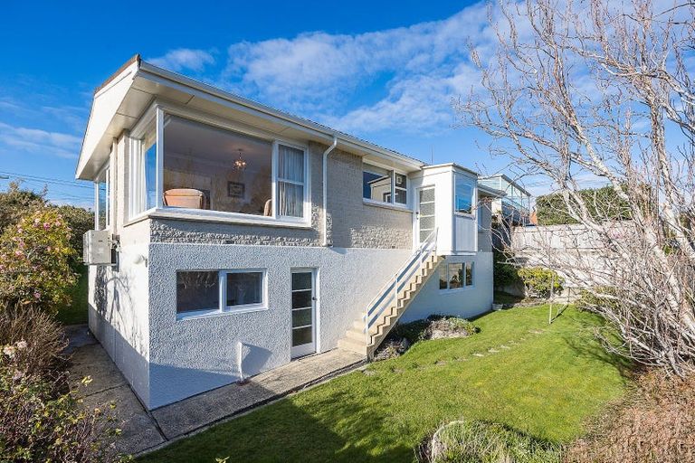 Photo of property in 15 Brownville Crescent, Maori Hill, Dunedin, 9010