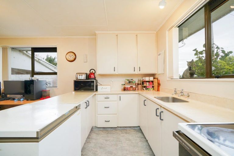 Photo of property in 38 Enniskillen Street, Clifton, Invercargill, 9812