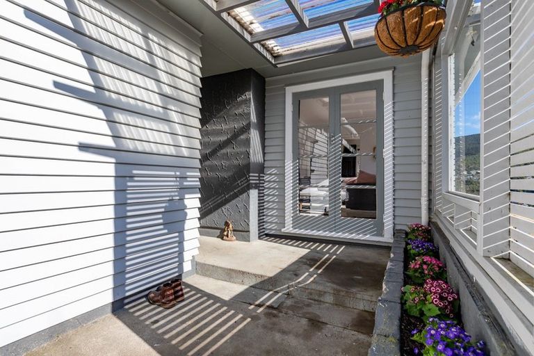 Photo of property in 10 Allen Terrace, Tawa, Wellington, 5028