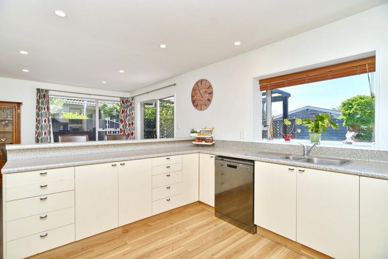 Photo of property in 46 Radiata Avenue, Parklands, Christchurch, 8083