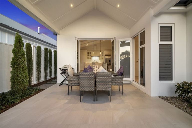 Photo of property in 5 Mollisia Lane, Papamoa Beach, Papamoa, 3118