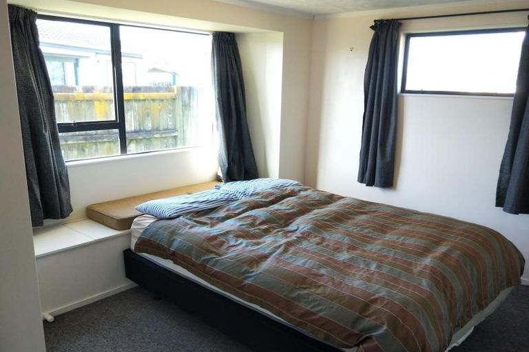 Photo of property in 96 Hillcrest Drive, Kelvin Grove, Palmerston North, 4414