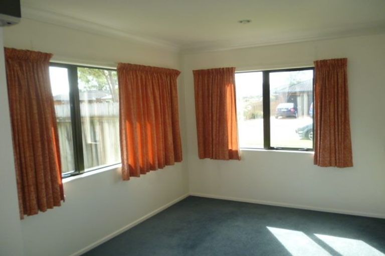 Photo of property in 79 Leighton Avenue, Waiwhetu, Lower Hutt, 5010