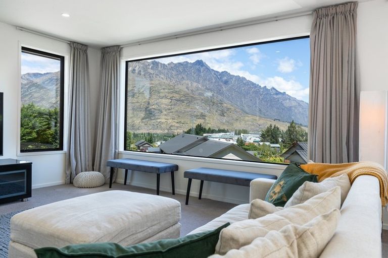 Photo of property in 5 Batsford Lane, Lower Shotover, Queenstown, 9371