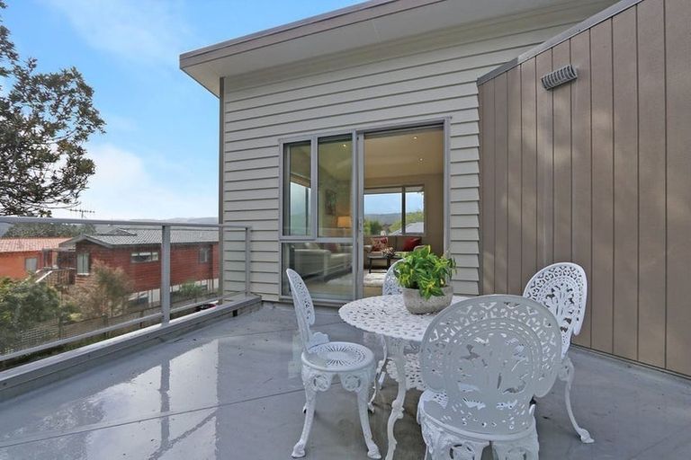 Photo of property in 64a Peterhouse Street, Tawa, Wellington, 5028