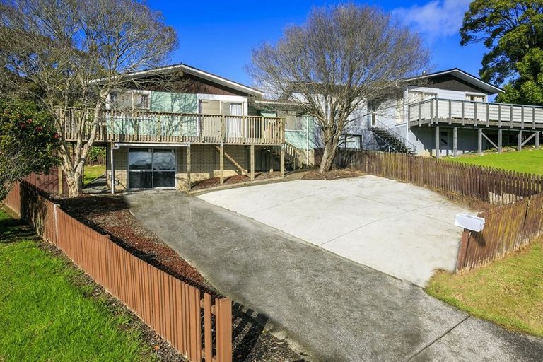 Photo of property in 2/1 Cantina Avenue, Bayview, Auckland, 0629