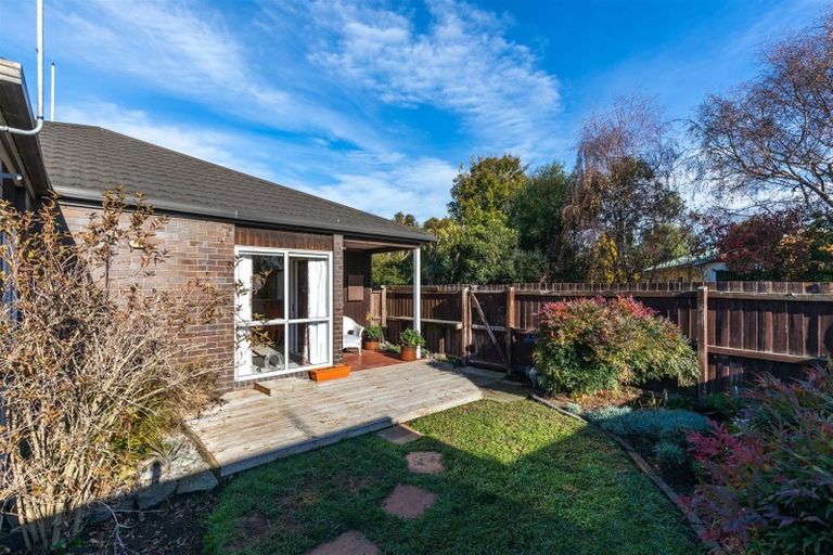 Photo of property in 1/126 Pages Road, Wainoni, Christchurch, 8061