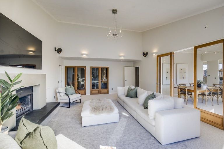 Photo of property in 50 Iona Road, Havelock North, 4130