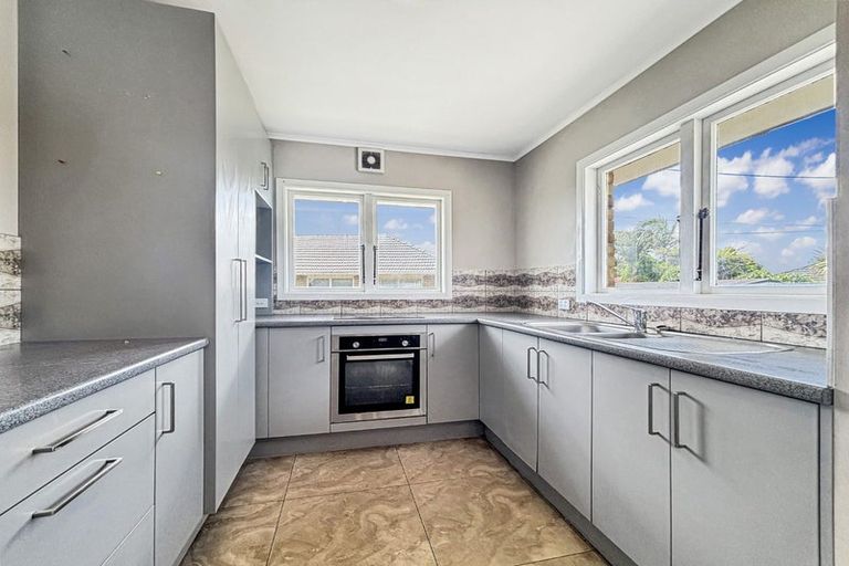 Photo of property in 45 Waipani Road, Te Atatu Peninsula, Auckland, 0610