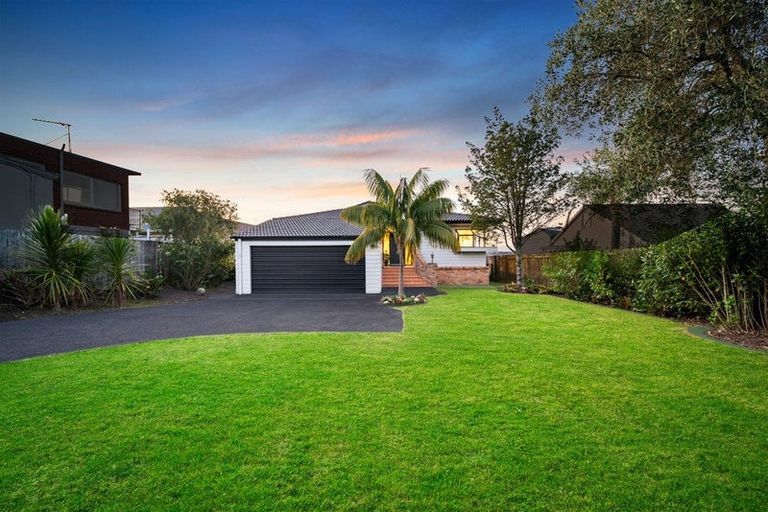 Photo of property in 10 Toroa Street, Torbay, Auckland, 0630