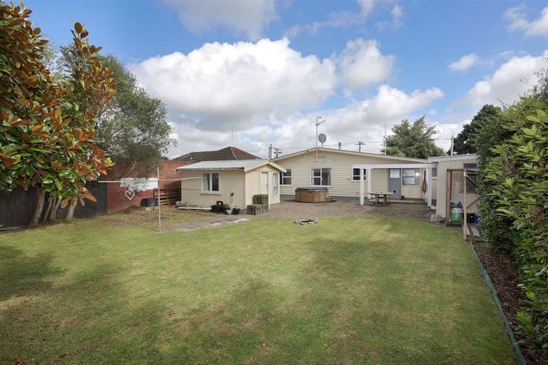Photo of property in 7 Churchill Avenue, Feilding, 4702
