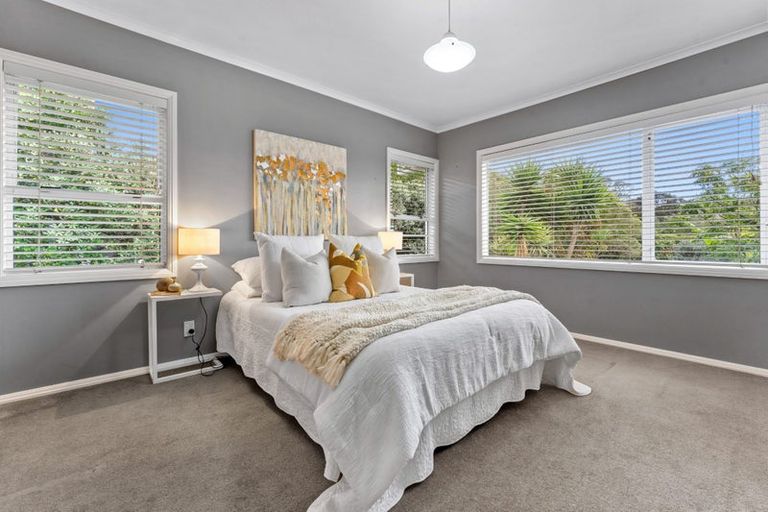 Photo of property in 2/101 Churchill Road, Murrays Bay, Auckland, 0630