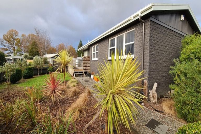 Photo of property in 60 Rangipoia Place, Turangi, 3334