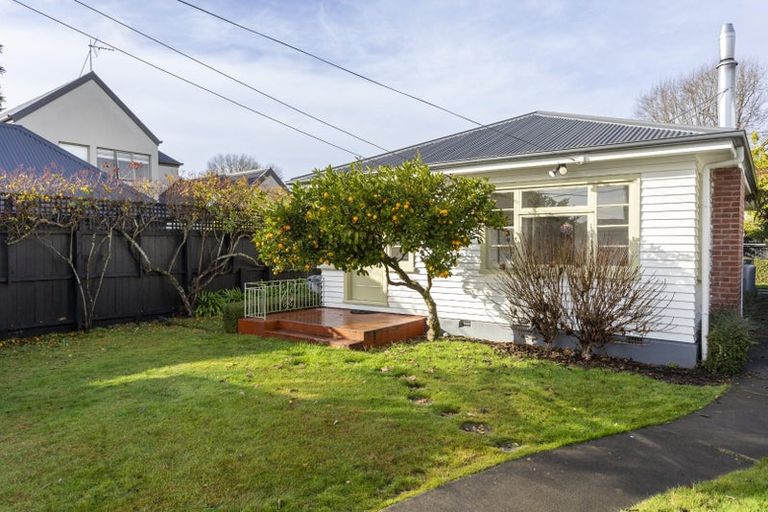 Photo of property in 52 Paparoa Street, Papanui, Christchurch, 8053