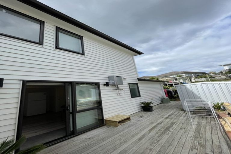 Photo of property in 9 Para Close, Fairview Heights, Auckland, 0632