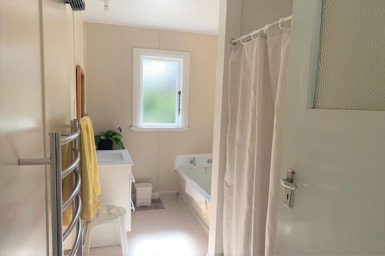 Photo of property in 1550 Coast Road, Pongaroa, 4991