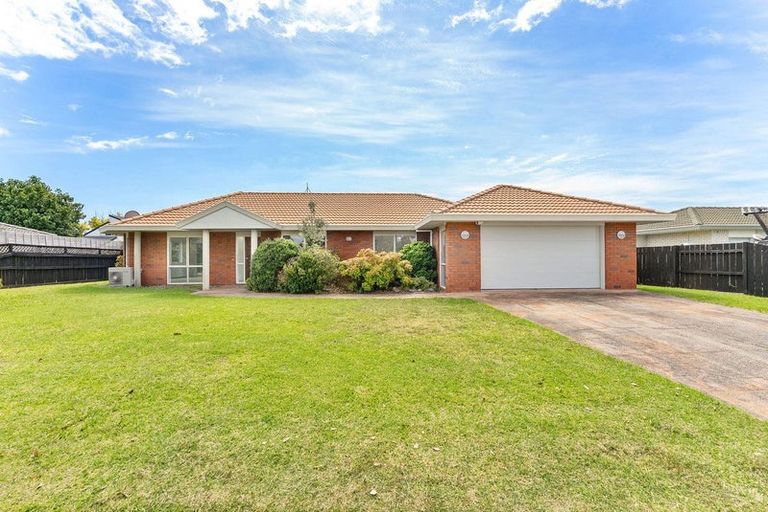 Photo of property in 3 Webb Place, Papamoa Beach, Papamoa, 3118