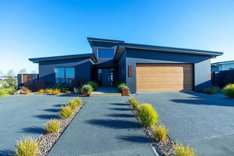 Photo of property in 1 Waterton Point, Huntingdon, Ashburton, 7774