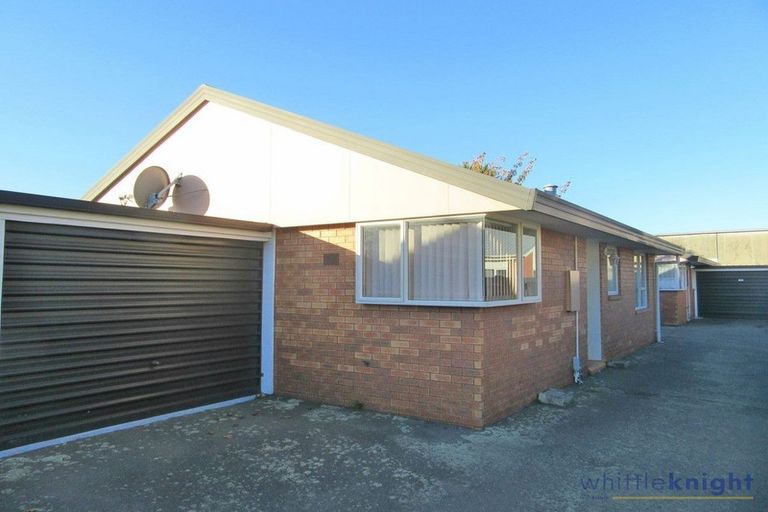 Photo of property in 2/20 Picton Avenue, Riccarton, Christchurch, 8011