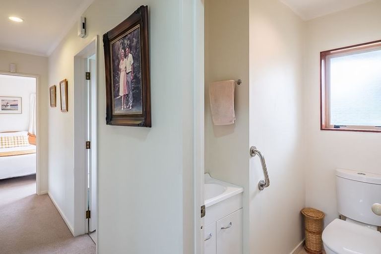 Photo of property in 96 Cedar Drive, Paraparaumu Beach, Paraparaumu, 5032