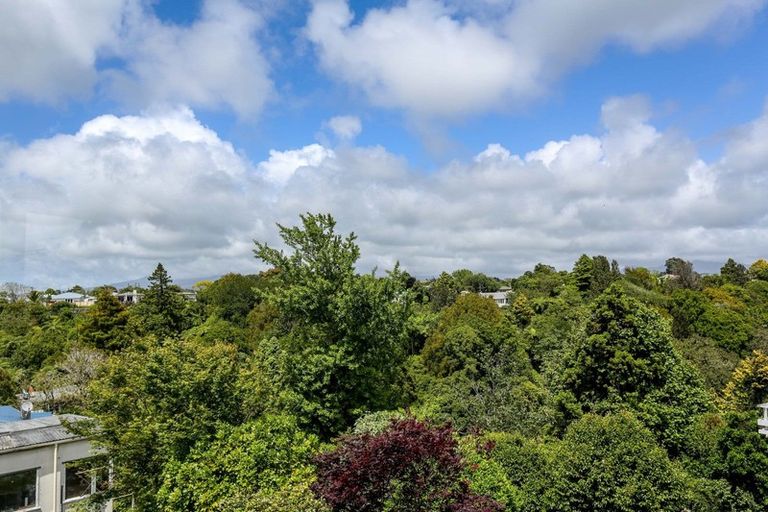 Photo of property in 9 Tasman Street, Vogeltown, New Plymouth, 4310