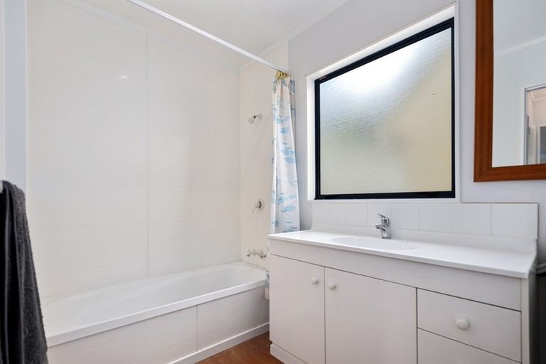 Photo of property in 12 Zachary Place, Welcome Bay, Tauranga, 3112