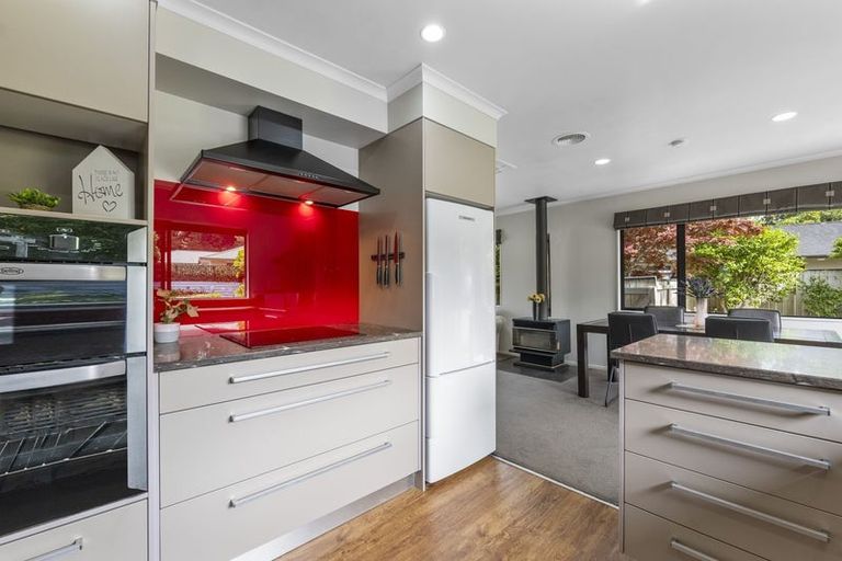 Photo of property in 43 Roto Street, Hurdon, New Plymouth, 4310