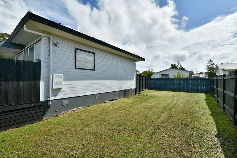 Photo of property in 33b Springs Road, Parakai, 0830