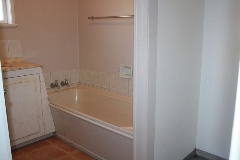 Photo of property in 119 Gills Road, Bucklands Beach, Auckland, 2014