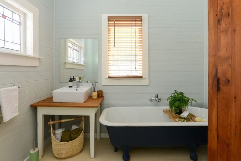 Photo of property in 134 Nelson Crescent, Napier South, Napier, 4110