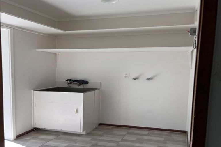 Photo of property in 2/169 Onewa Road, Birkenhead, Auckland, 0626