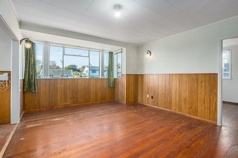 Photo of property in 24 Martin Street, Ranui, Porirua, 5024