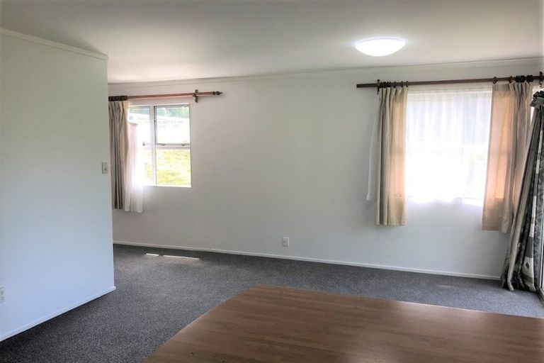 Photo of property in 17 Awarua Street, Ngaio, Wellington, 6035