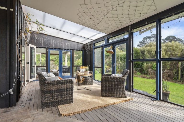 Photo of property in 268 Turitea Road, Turitea, Palmerston North, 4472