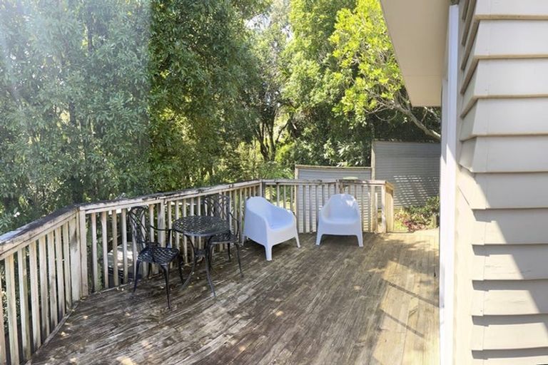 Photo of property in 3/27 Stanley Road, Glenfield, Auckland, 0629